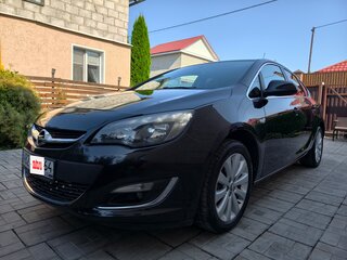 2014 Opel Astra J Рестайлинг, чёрный, 790000 рублей, вид 2