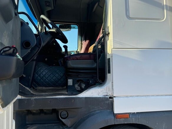 2000 DAF 95XF, белый, 4200000 рублей - вид 18