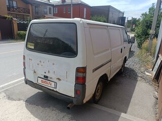 1989 Mitsubishi L300 II, белый, 200000 рублей, вид 1