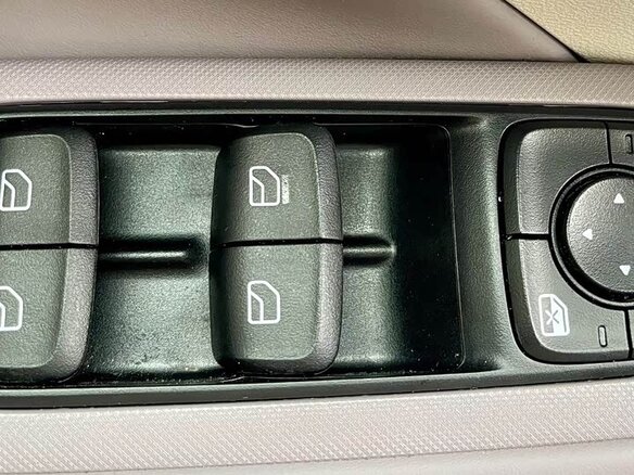 2025 MG 4 EV 53.95 kWh II, фиолетовый, 1670000 рублей - вид 16