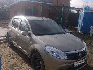 2013 Renault Sandero I, бежевый, 550000 рублей, вид 3