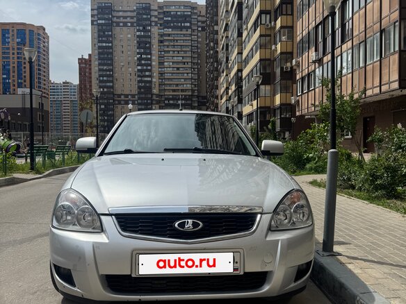 2014 Lada (ВАЗ) Priora I Рестайлинг, серебристый, 565000 рублей - вид 1