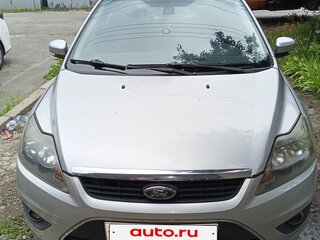 2011 Ford Focus II Рестайлинг, серебристый, 540000 рублей, вид 2