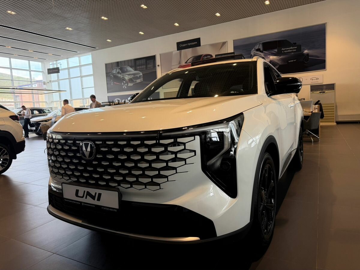 Открыть фотографии: Changan UNI-S I Рестайлинг