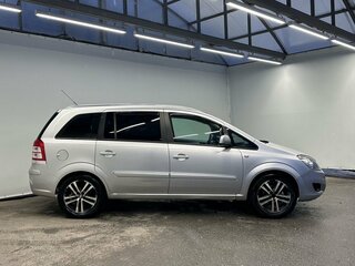 2013 Opel Zafira B Рестайлинг, серебристый, 1150000 рублей, вид 4