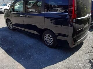 2014 Toyota Esquire I, синий, 1600000 рублей, вид 3