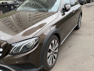 2017 Mercedes-Benz E-Класс 220 d V (W213, S213, C238), коричневый, 3490000 рублей, вид 1