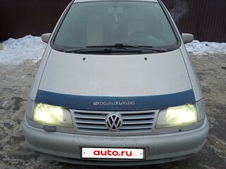 1999 Volkswagen Sharan I, серебристый, 253000 рублей, вид 1