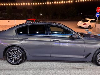 2020 BMW 5 серии 530e VII (G30/G31/G38) Рестайлинг, серый, 4750000 рублей, вид 5