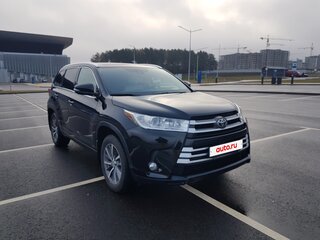 2019 Toyota Highlander III (XU50) Рестайлинг, чёрный, 3929196 рублей, вид 2