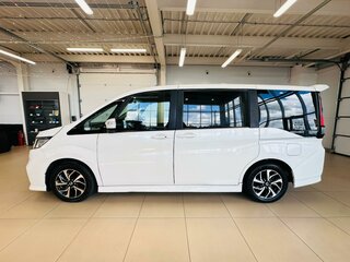 2021 Honda Stepwgn Spada V Рестайлинг, белый, 2229000 рублей, вид 3