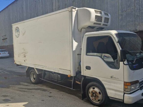 2001 Isuzu Elf (N-series), белый, 1100000 рублей - вид 6