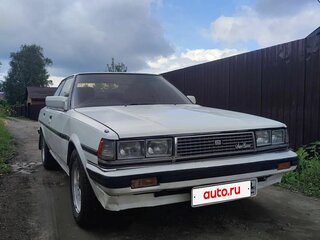 1985 Toyota Cresta II (X70), белый, 350000 рублей, вид 4