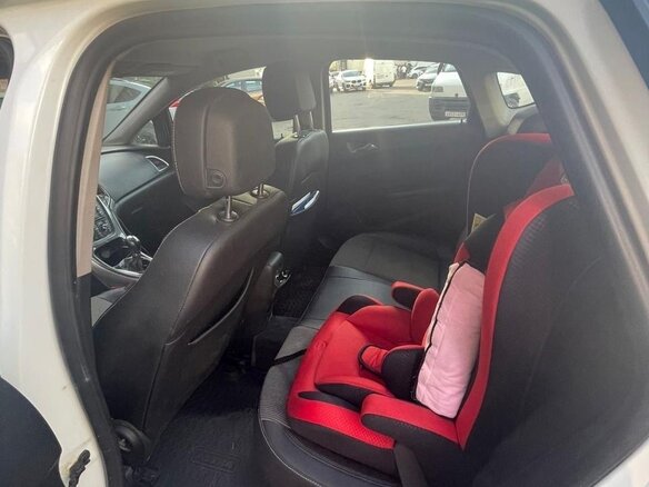 2012 Opel Astra J Рестайлинг, белый, 774000 рублей - вид 6
