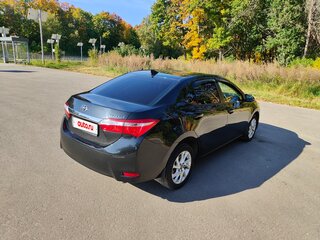 2017 Toyota Corolla XI (E160, E170, E180) Рестайлинг 1, чёрный, 1950000 рублей, вид 2