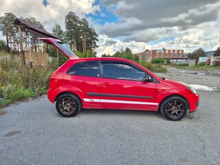 2006 Ford Fiesta Mk5, красный, 390000 рублей, вид 5