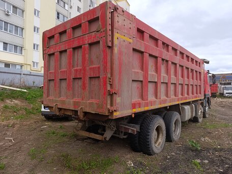 2022 IVECO-Hongyan 8x4 (CQ3406), красный, 1240785 рублей, вид 3