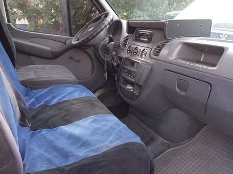 2005 Mercedes-Benz Фургон (4х2), белый, 1800000 рублей, вид 4