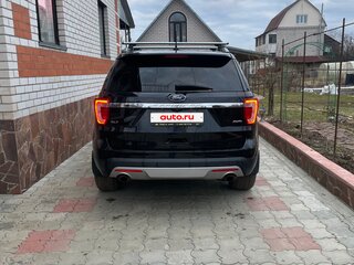 2017 Ford Explorer V Рестайлинг, чёрный, 2190000 рублей, вид 5
