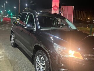 2012 Volkswagen Tiguan I Рестайлинг, чёрный, 1100000 рублей, вид 2