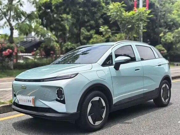 2023 Geely Geometry E 33.5 kWh, голубой
