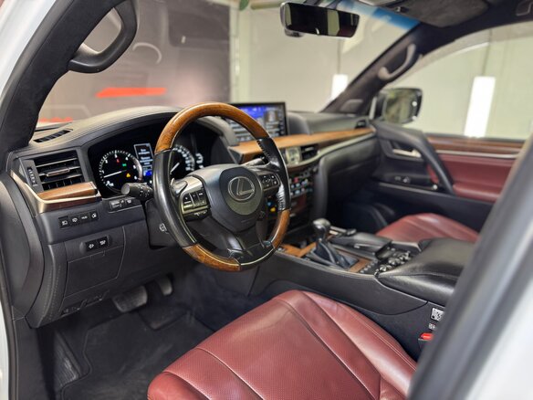 2017 Lexus LX 450d III Рестайлинг 2, белый, 6950000 рублей - вид 18