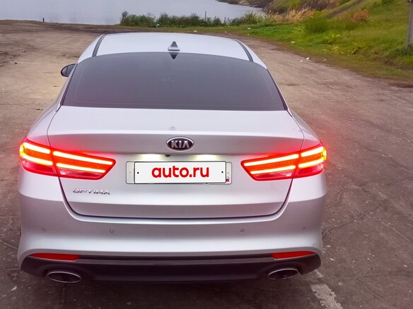 2018 Kia Optima IV, серебристый, 1850000 рублей - вид 2
