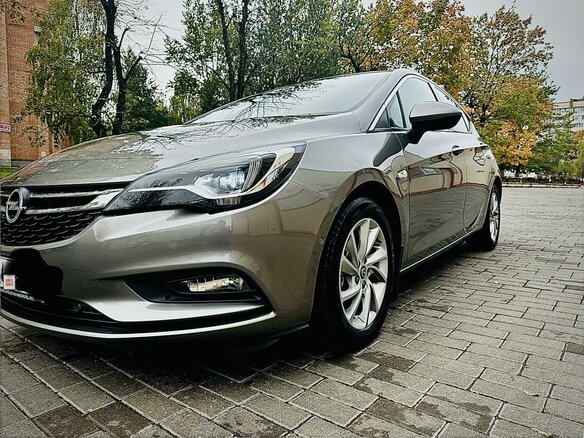 2016 Opel Astra K, серый, 1400000 рублей - вид 9