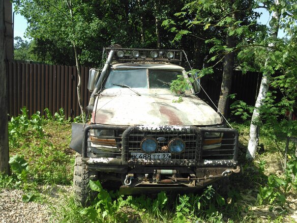 1995 Ford F-250, бежевый, 830000 рублей - вид 2