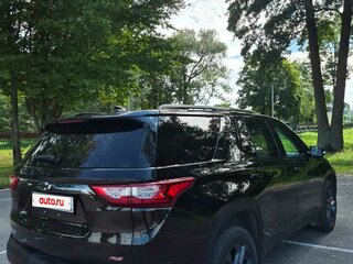 2018 Chevrolet Traverse II, чёрный, 2180000 рублей, вид 4