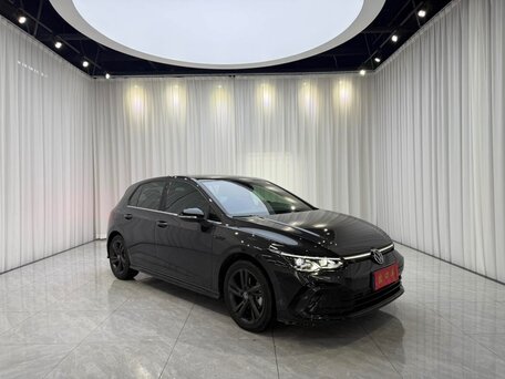 Volkswagen Golf VIII
