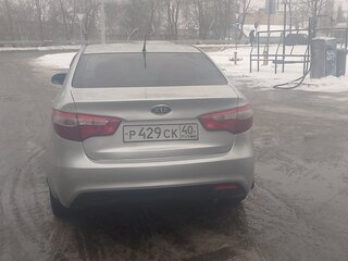 2011 Kia Rio 5-speed III, серебристый, 400000 рублей, вид 2