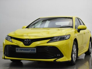 2018 Toyota Camry VIII (XV70), белый, 1640000 рублей, вид 1