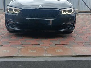 2018 BMW 5 серии 520d VII (G30/G31/G38), чёрный, 2560000 рублей, вид 2