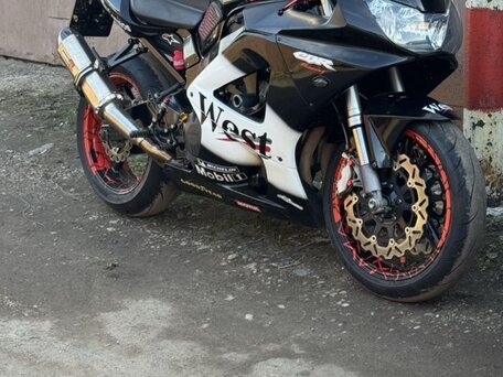 2000 Honda CBR 929RR Fireblade, чёрный, 350000 рублей, вид 4