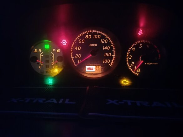 2001 Nissan X-Trail I, серый, 715000 рублей - вид 8