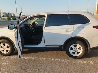 2019 Mitsubishi Outlander III Рестайлинг 3, белый, 2199999 рублей, вид 5
