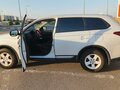 2019 Mitsubishi Outlander III Рестайлинг 3, белый, 2129999 рублей - вид 4