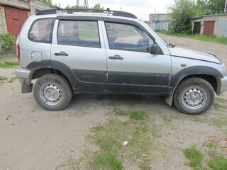 2005 Chevrolet Niva I, серебристый, 250000 рублей, вид 3