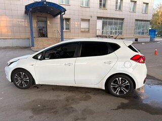 2013 Kia Ceed II, белый, 690000 рублей, вид 4