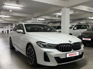 2020 BMW 6 серии Gran Turismo 620d IV (G32) Рестайлинг, белый, 5499000 рублей, вид 3