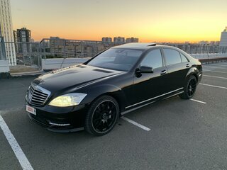 2011 Mercedes-Benz S-Класс 500 Long V (W221) Рестайлинг, чёрный, 2150000 рублей, вид 1