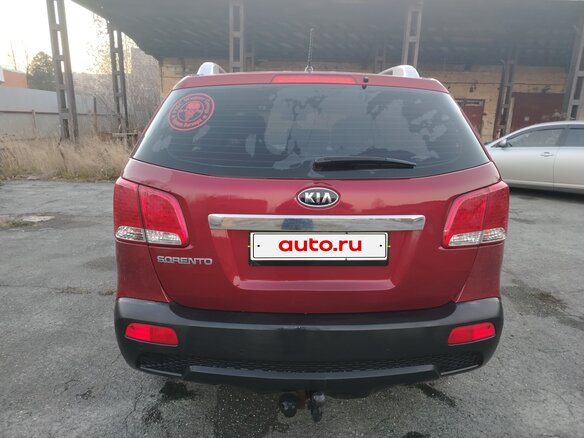 2010 Kia Sorento II, красный, 1150000 рублей - вид 2