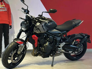 2024 Triumph Trident 660, серый, 1100000 рублей, вид 1