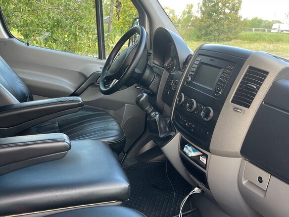2016 Mercedes-Benz Sprinter, серебристый, 3303333 рублей - вид 9