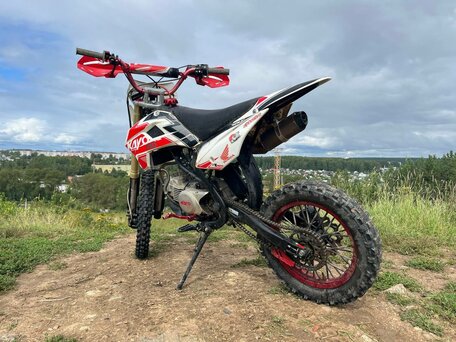 2019 Kayo Evolution YX125EM, красный, 100000 рублей, вид 3