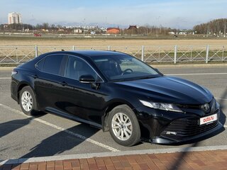 2019 Toyota Camry VIII (XV70), чёрный, 2700000 рублей, вид 3