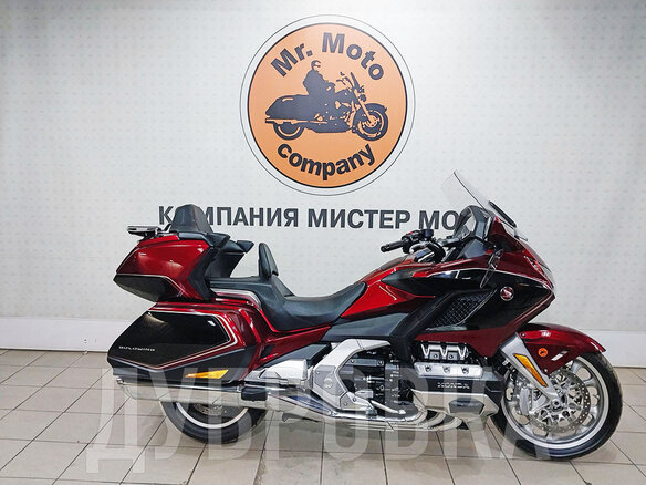 2018 Honda GL 1800 Gold Wing, пурпурный, 2599000 рублей