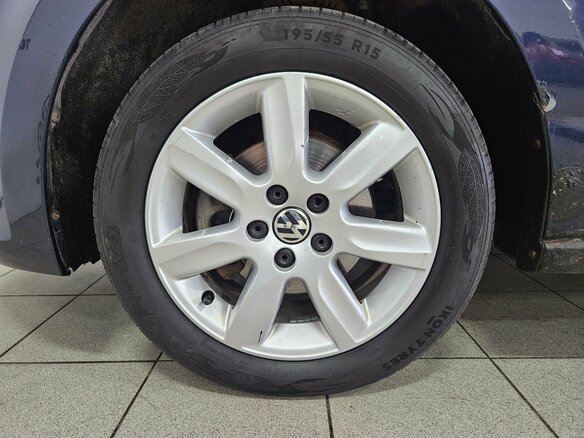 2013 Volkswagen Polo V, синий, 575000 рублей - вид 17