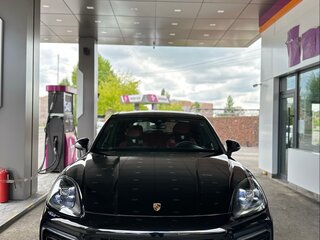 2019 Porsche Cayenne III, чёрный, 3900000 рублей, вид 2